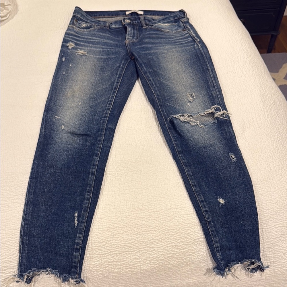 Moussy Vintage Distressed Blue Jeans